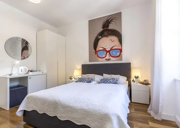 Gostinjska kuća Piano Nobile 4*