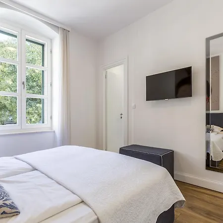 Piano Nobile בית הארחה