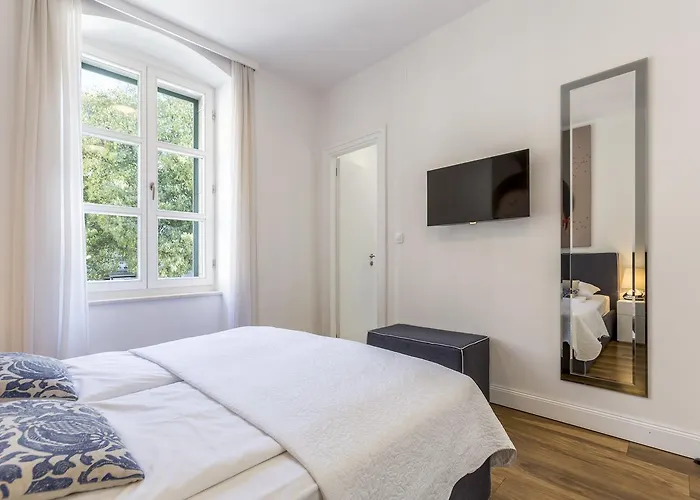 Piano Nobile Πανσιόν